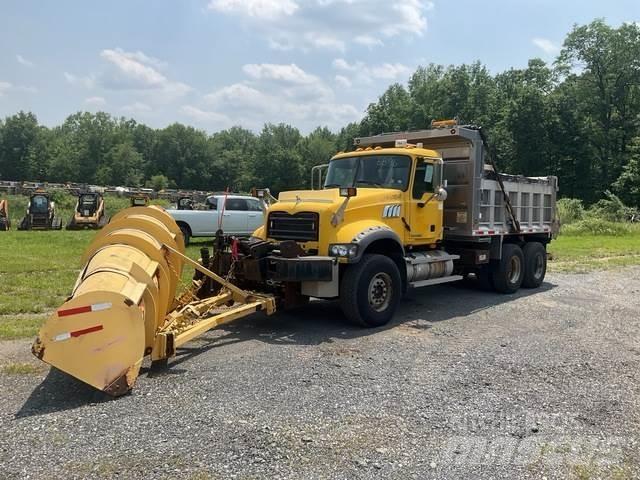 Mack GU713 Lumesahad