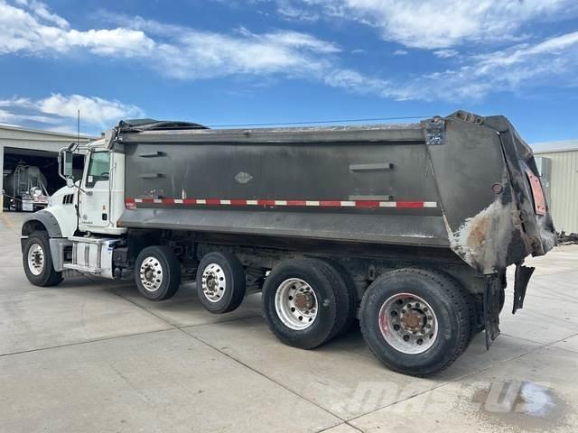 Mack GU713 Kallurid