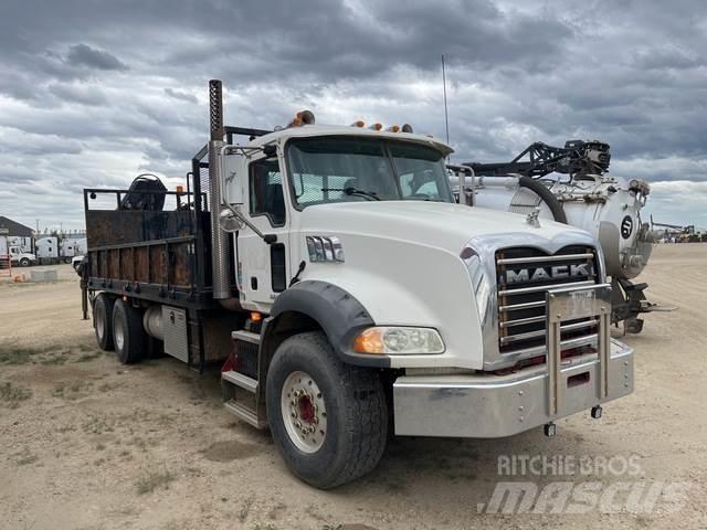 Mack GU813 Madelautod