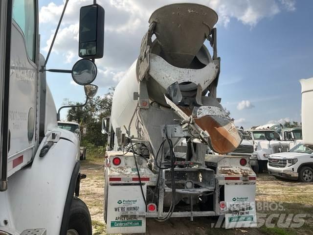 Mack GU813 Muud veokid