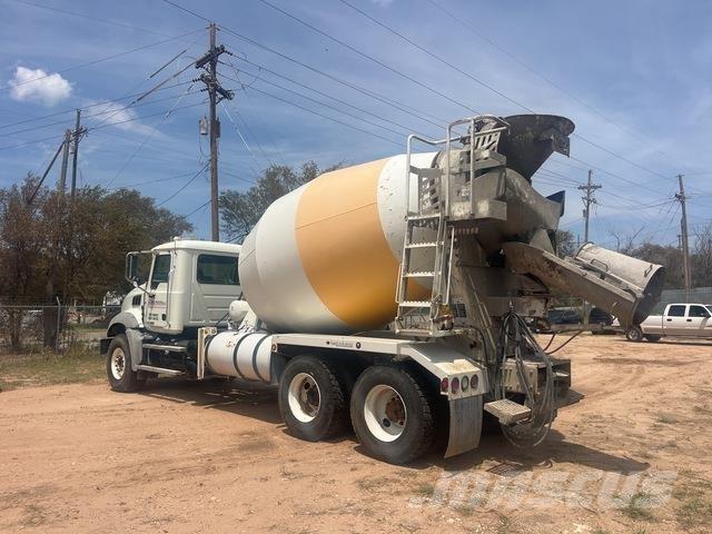Mack GU813 Muud veokid