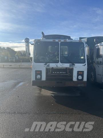 Mack LE613 Prügiautod