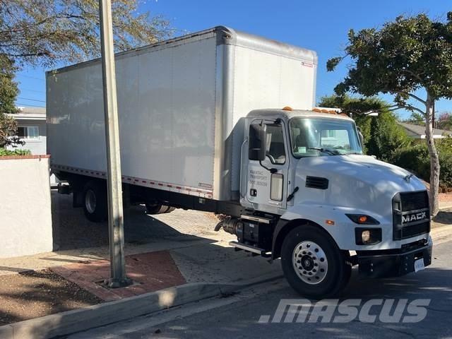 Mack MD Furgoonautod