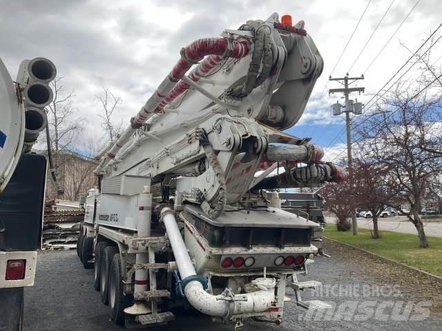 Mack MR688S Betooni pumpautod