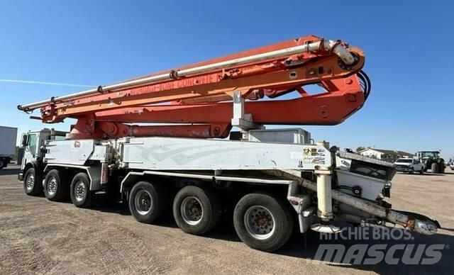 Mack MR688S Betooni pumpautod