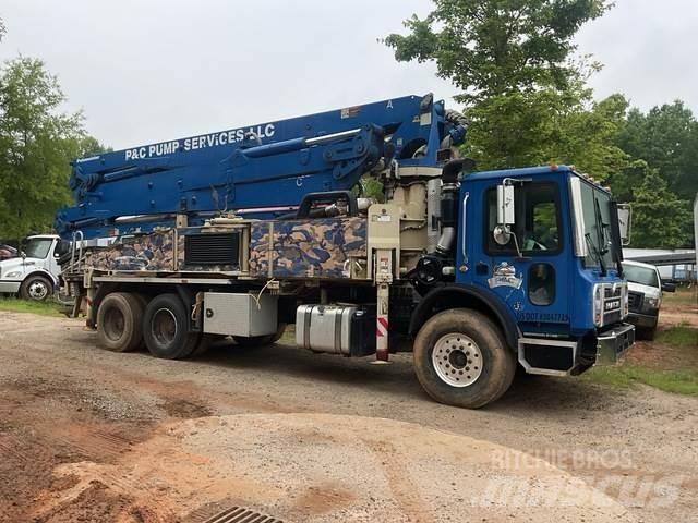 Mack MRU613 Betooni pumpautod