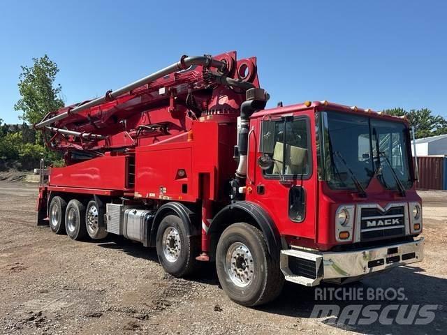 Mack MRU613 Betooni pumpautod