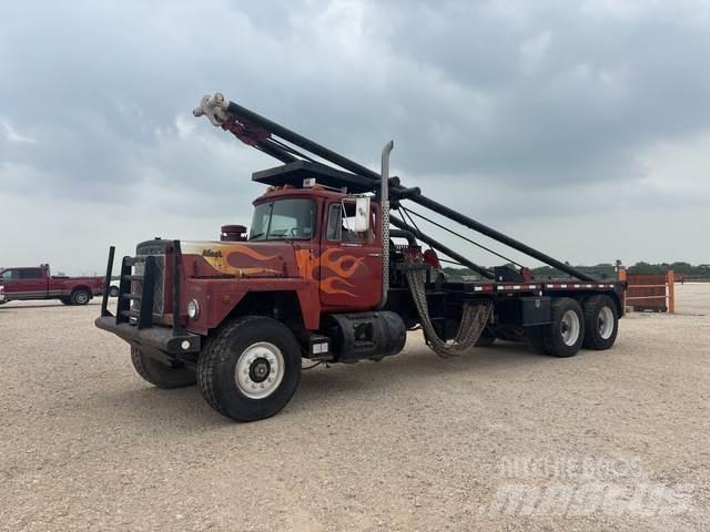Mack RD600 Muu