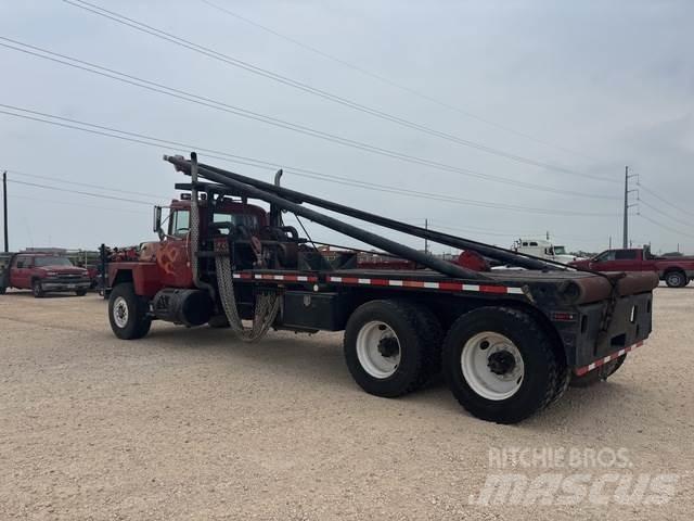 Mack RD600 Muu