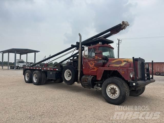 Mack RD600 Muu