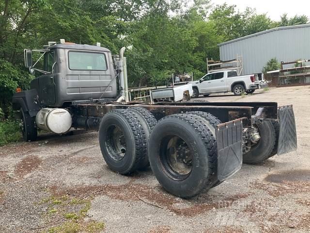 Mack RD688S Kabiinid