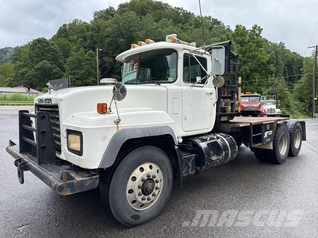Mack RD688S Madelautod