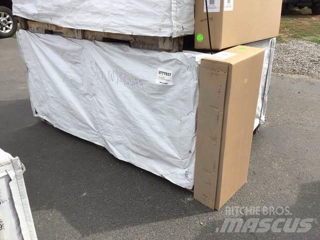 Mahindra  Muud teekoristamise ja lumekoristamise masinad