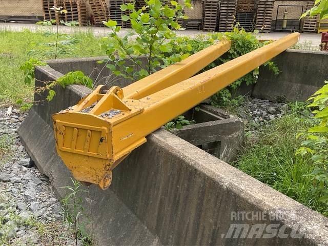 Midwestern  Forvarderi kraanad