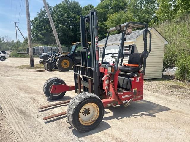 Moffett M45P Veoautol transporditav kahveltõstuk