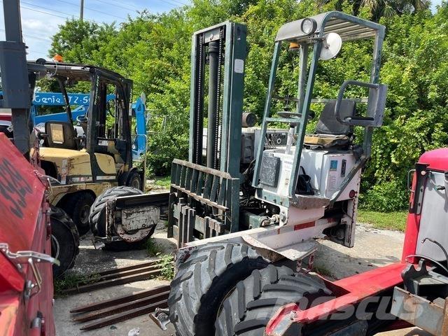 Moffett M5000 Veoautol transporditav kahveltõstuk