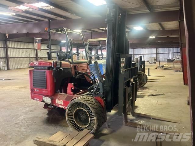 Moffett M55 Veoautol transporditav kahveltõstuk