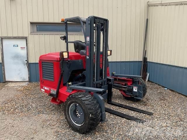 Moffett M55.4 Veoautol transporditav kahveltõstuk