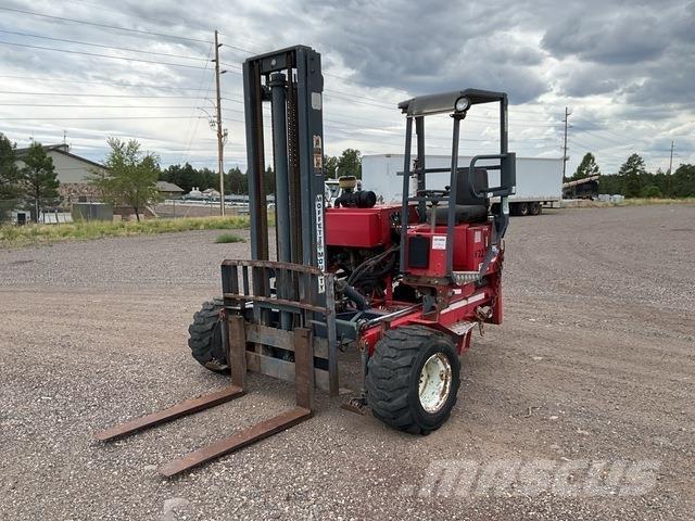 Moffett M5500 Veoautol transporditav kahveltõstuk