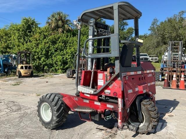 Moffett M5500 Veoautol transporditav kahveltõstuk