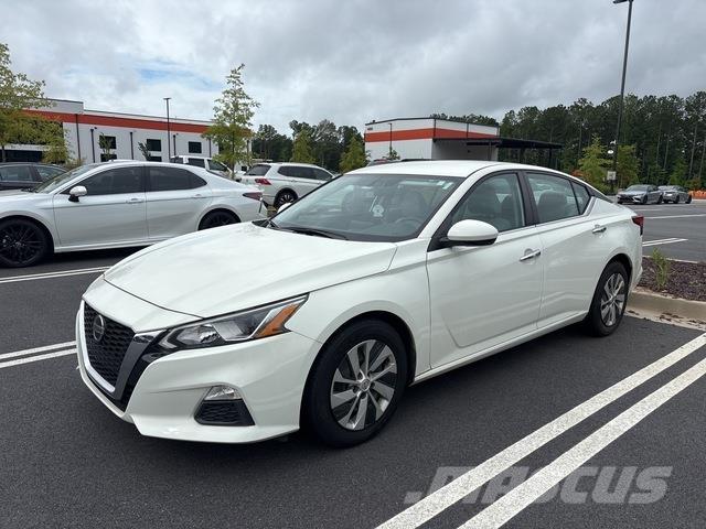Nissan Altima Sõiduautod