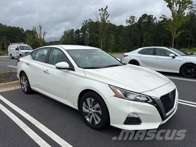 Nissan Altima Sõiduautod