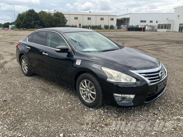 Nissan TEANA Sõiduautod