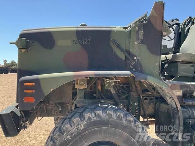 Oshkosh AMK23A1 Furgoonautod