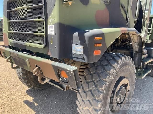 Oshkosh AMK23A1 Furgoonautod