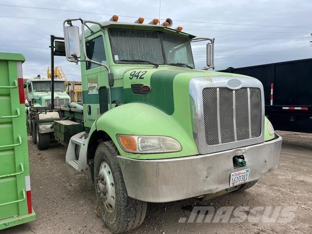 Peterbilt 330 Konksliftveokid