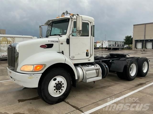 Peterbilt 348 Sadulveokid