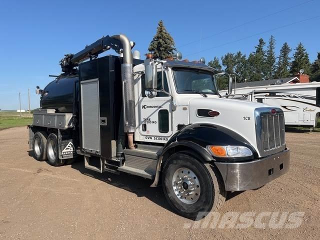 Peterbilt 348 Roomikekskavaatorid
