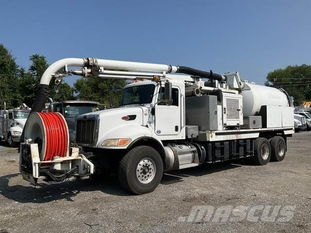 Peterbilt 348 Roomikekskavaatorid