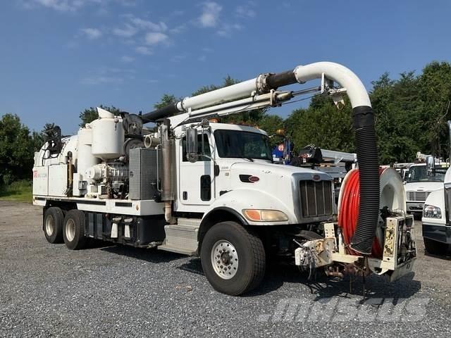 Peterbilt 348 Roomikekskavaatorid