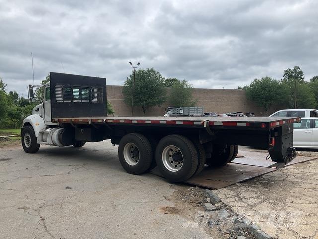 Peterbilt 348 Madelautod