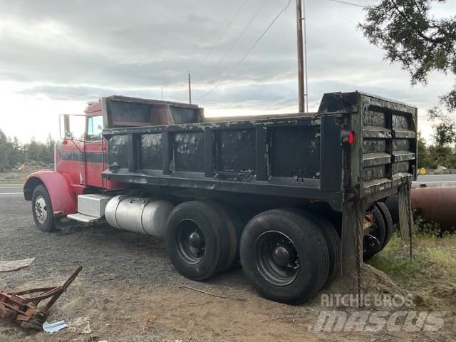 Peterbilt 358M Kallurid