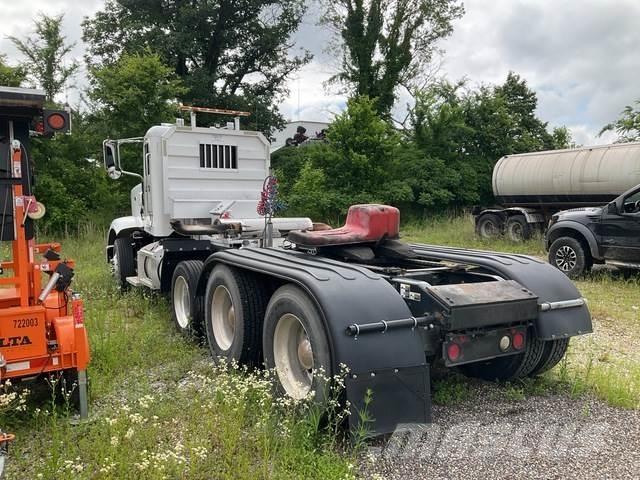 Peterbilt 367 Sadulveokid