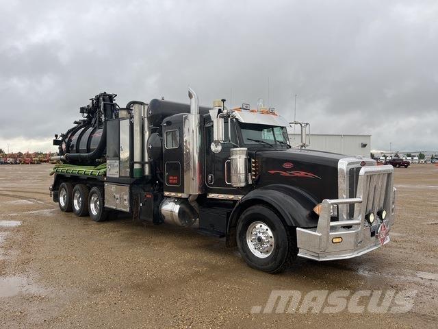 Peterbilt 367 Roomikekskavaatorid