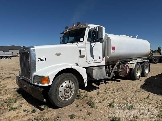 Peterbilt 377 Veepaagiga autod