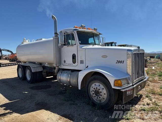 Peterbilt 377 Veepaagiga autod
