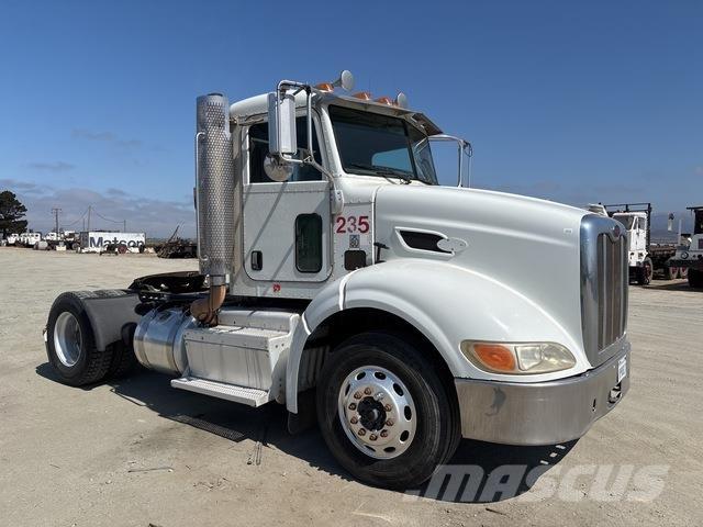 Peterbilt 384 Sadulveokid
