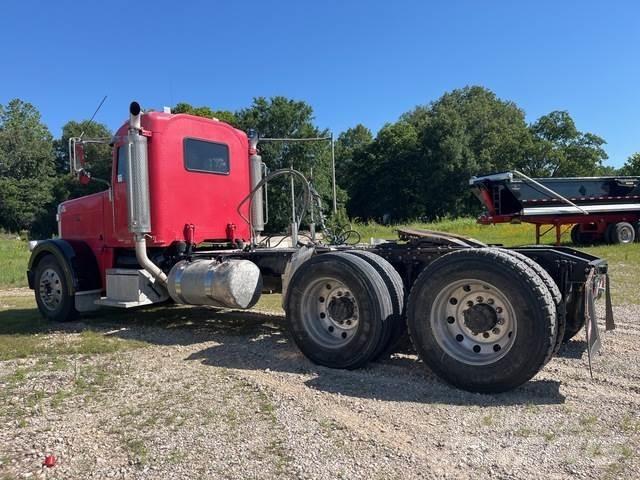 Peterbilt 388 Sadulveokid