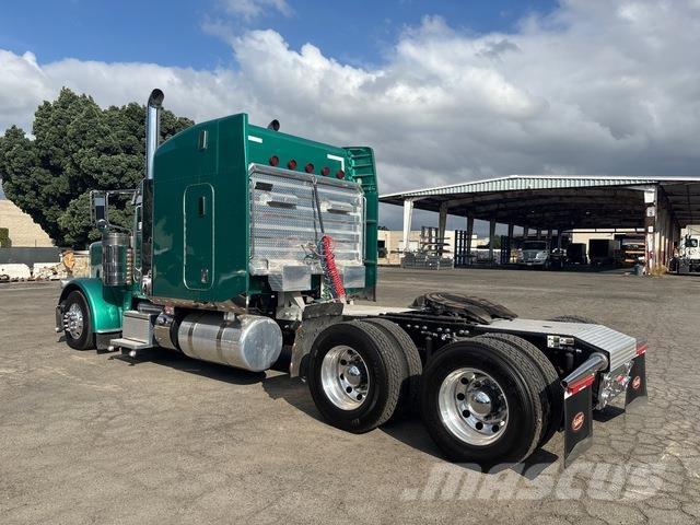 Peterbilt 389 Sadulveokid