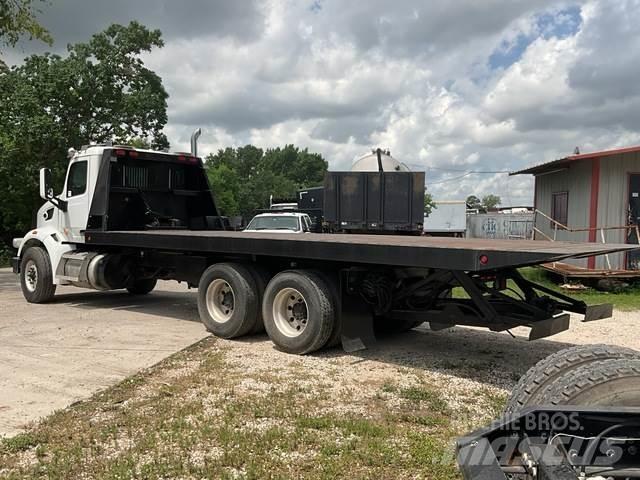 Peterbilt 567 Puksiirid