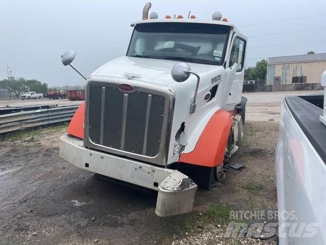 Peterbilt 567 Sadulveokid
