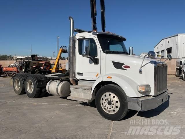 Peterbilt 567 Sadulveokid