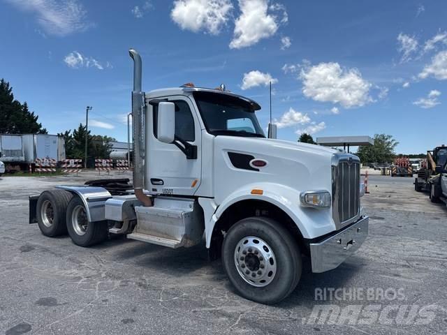 Peterbilt 567 Sadulveokid