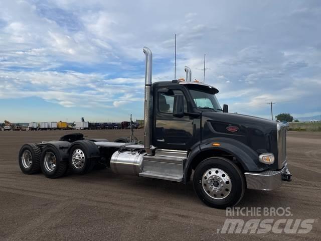 Peterbilt 567 Sadulveokid