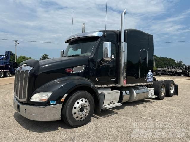 Peterbilt 579 Sadulveokid