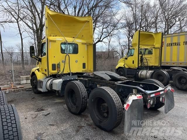 Peterbilt 579 Sadulveokid